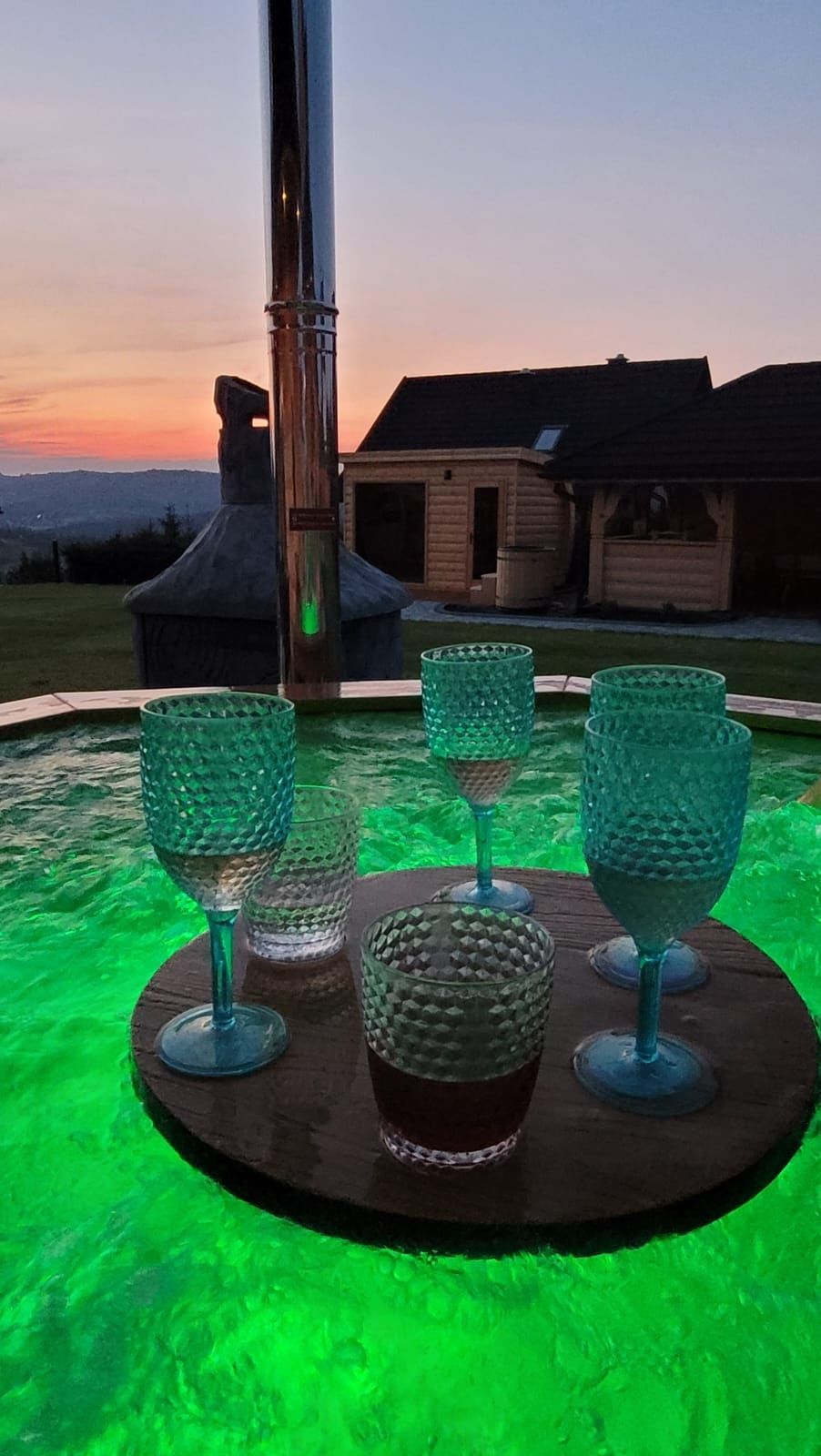 Domy z bala, domek z jacuzzi bania Beskidy Góry, święta, sauna,wakacje