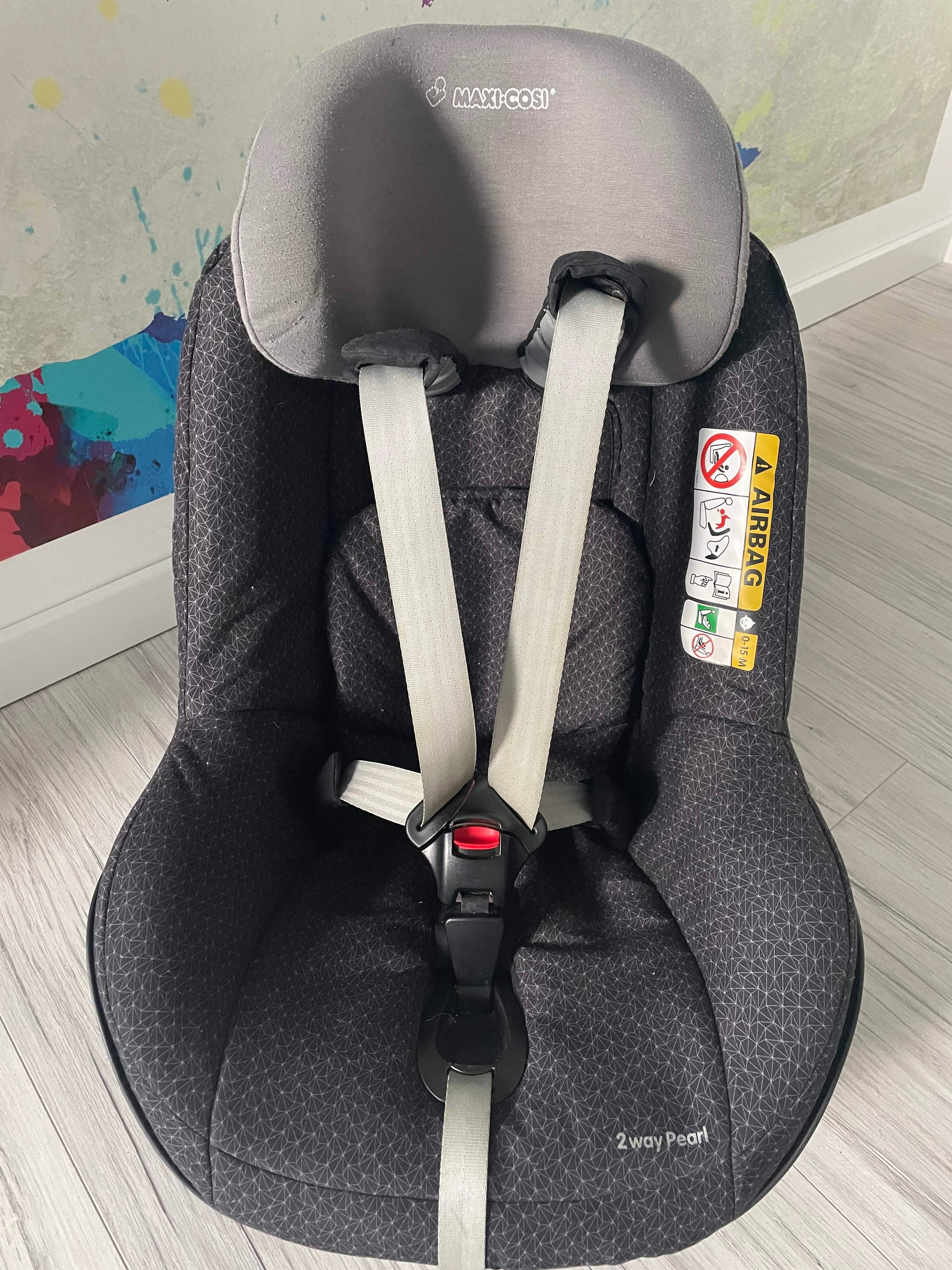 fotelik Maxi-Cosi 2WayPearl + gratis baza 2WayFix
