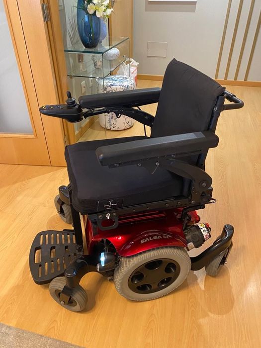 Excelente estado - Cadeira de rodas eléctrica Quickie Salsa M2