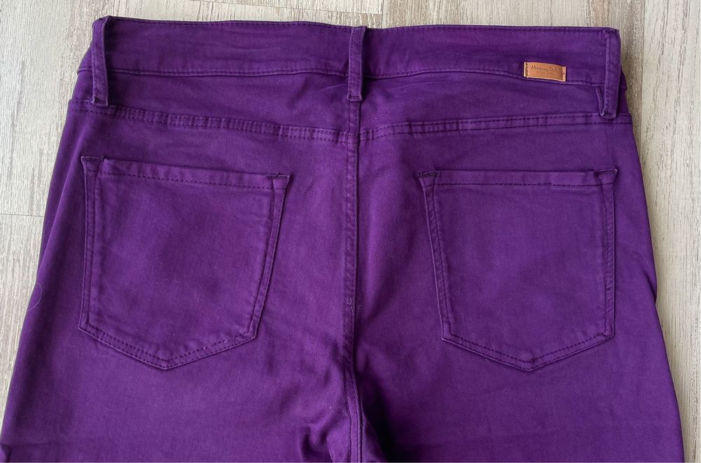 Calças roxas (Massimo Dutti, tamanho 40)