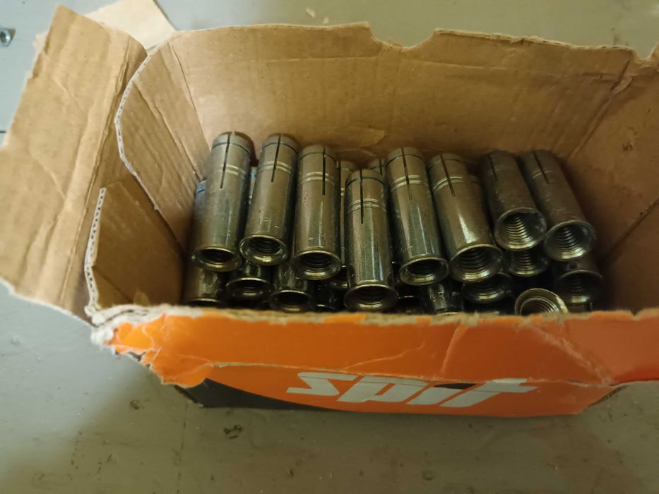 Buchas metalicas francesas