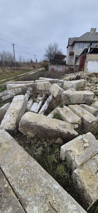 Продам фундаментные блоки половинки