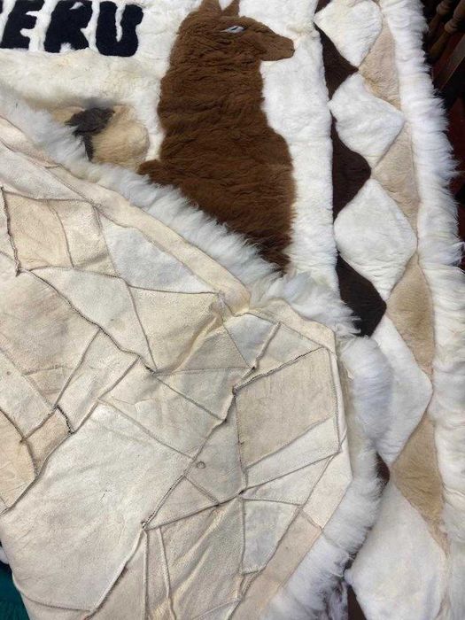 Tapete em Pele de Alpaca - Artesanato do Peru