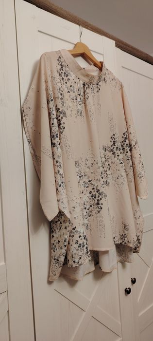 Paka ubrań damskich do dalszej odsprzedaży