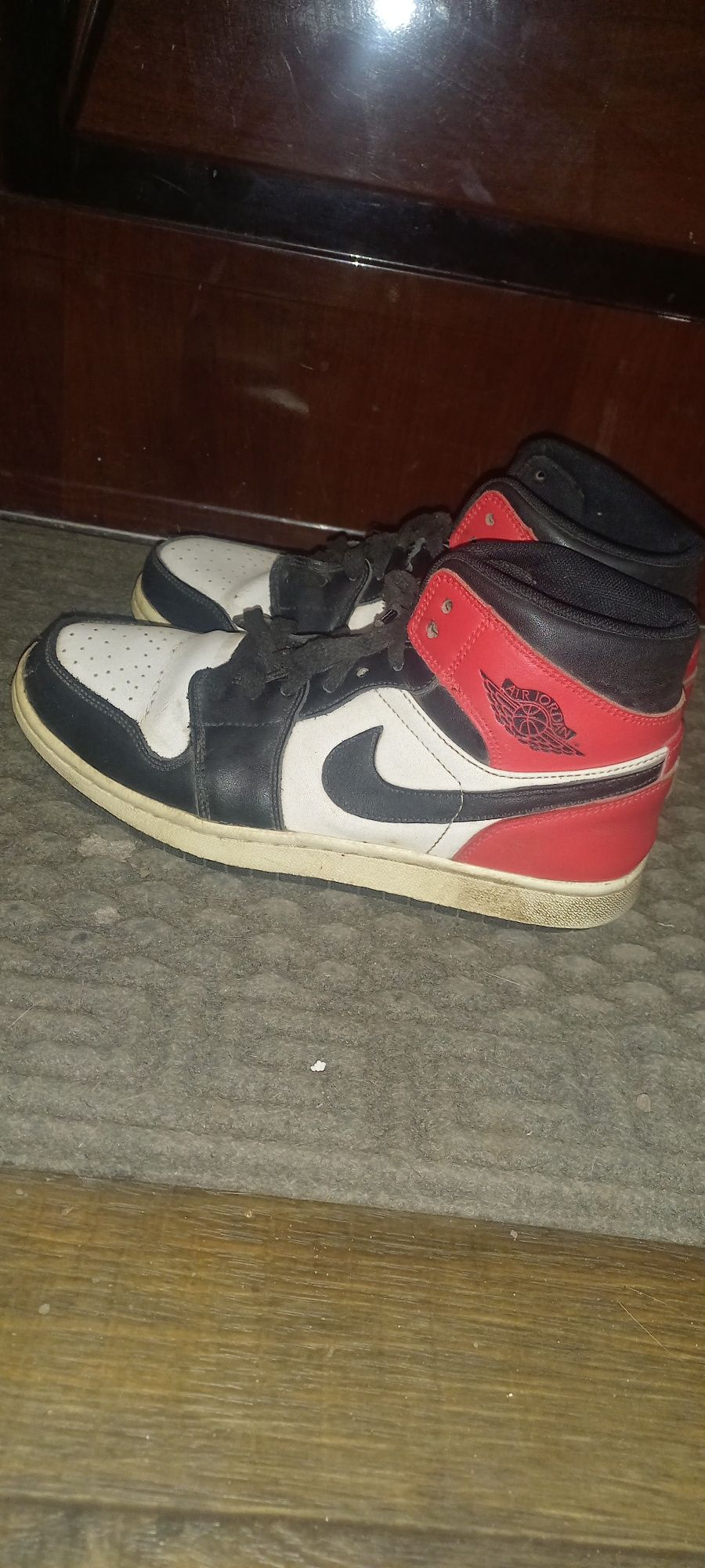 Продам обувь Nike Jordan 1