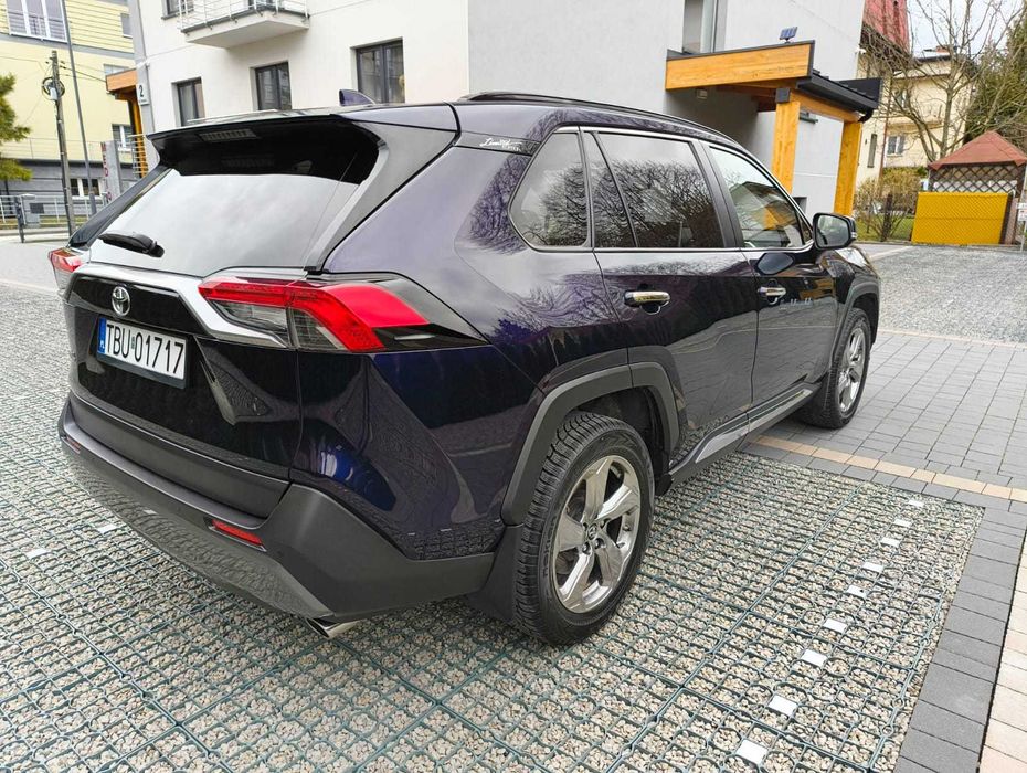 Sprzedam Toyota RAV 4 2.0