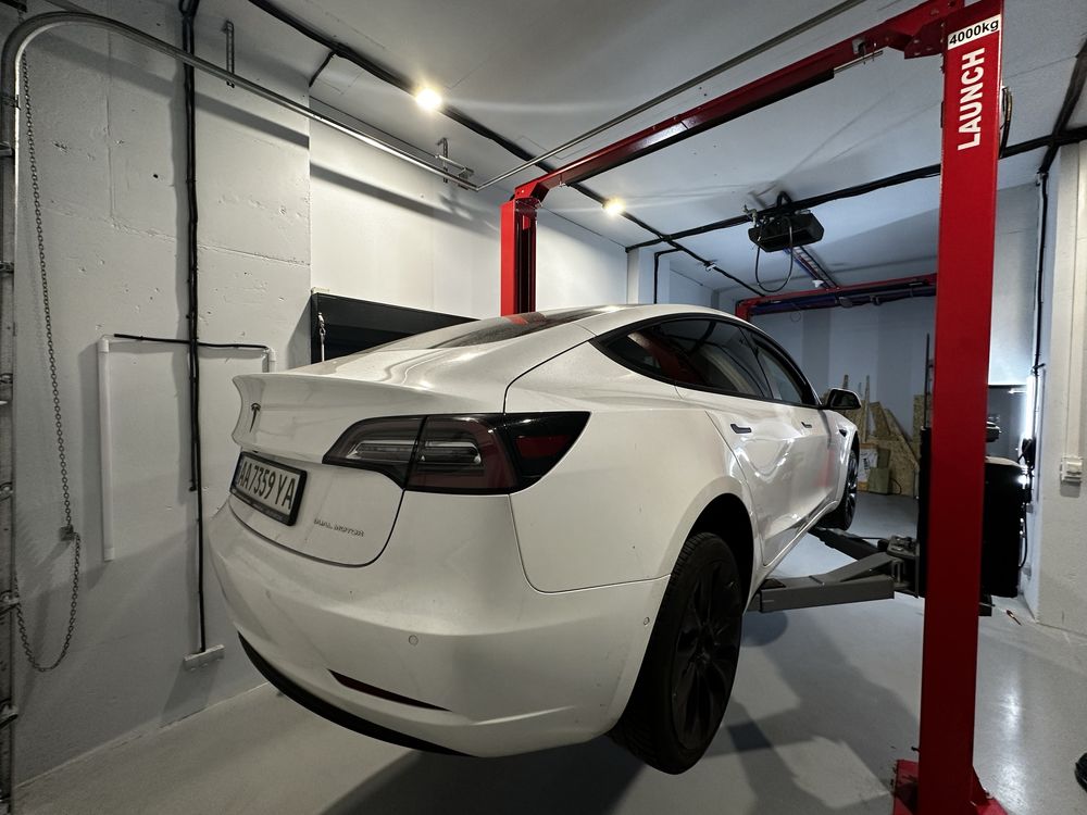 Діагностика, ремонт та відновлення Tesla Model Y 3 S X | СТО Тесла