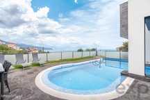 Moradia Moderna | Vista Incrível Para O Mar | Piscina Privada | Elevad