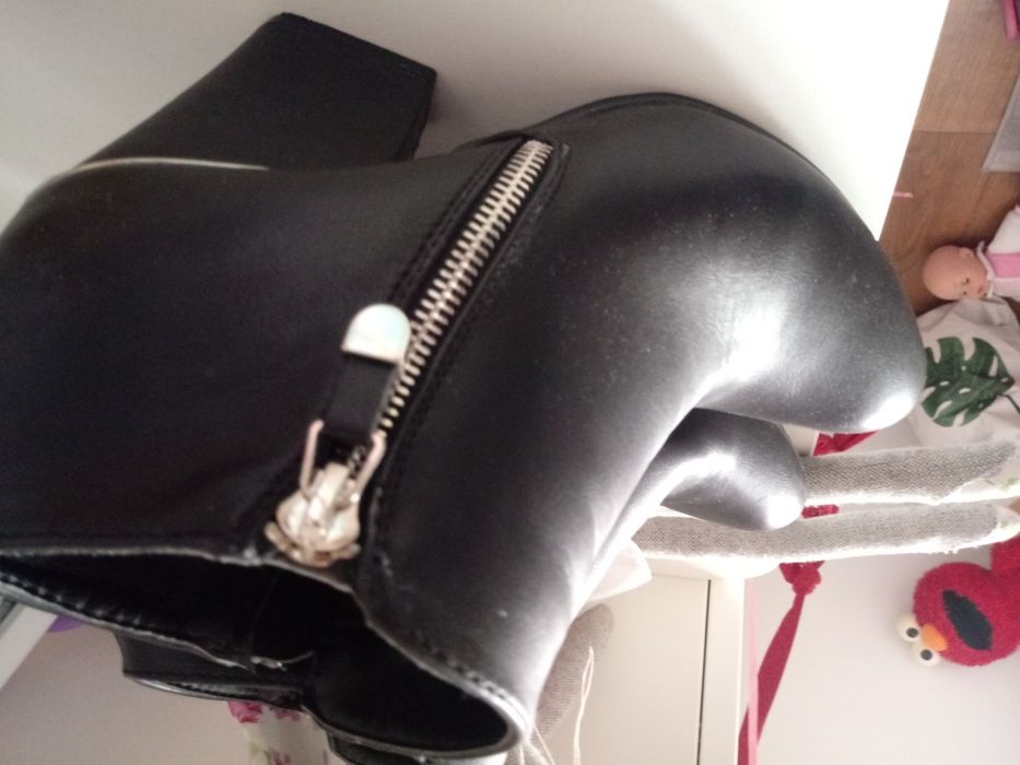 Buty rozm 36 kolor czarny