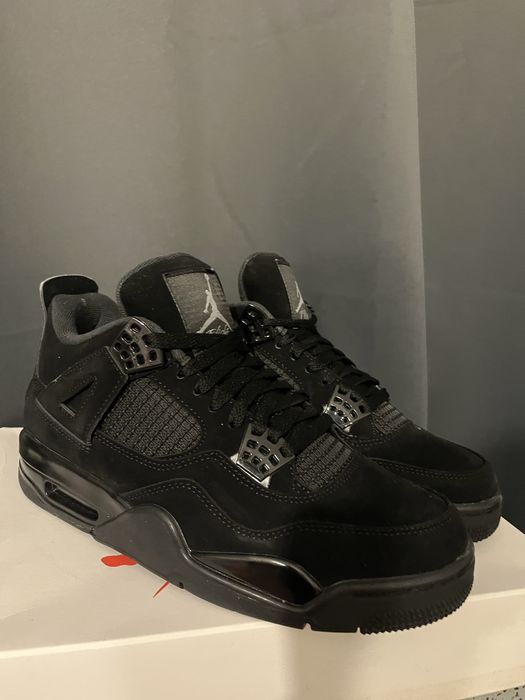 Jordan 4 black cat