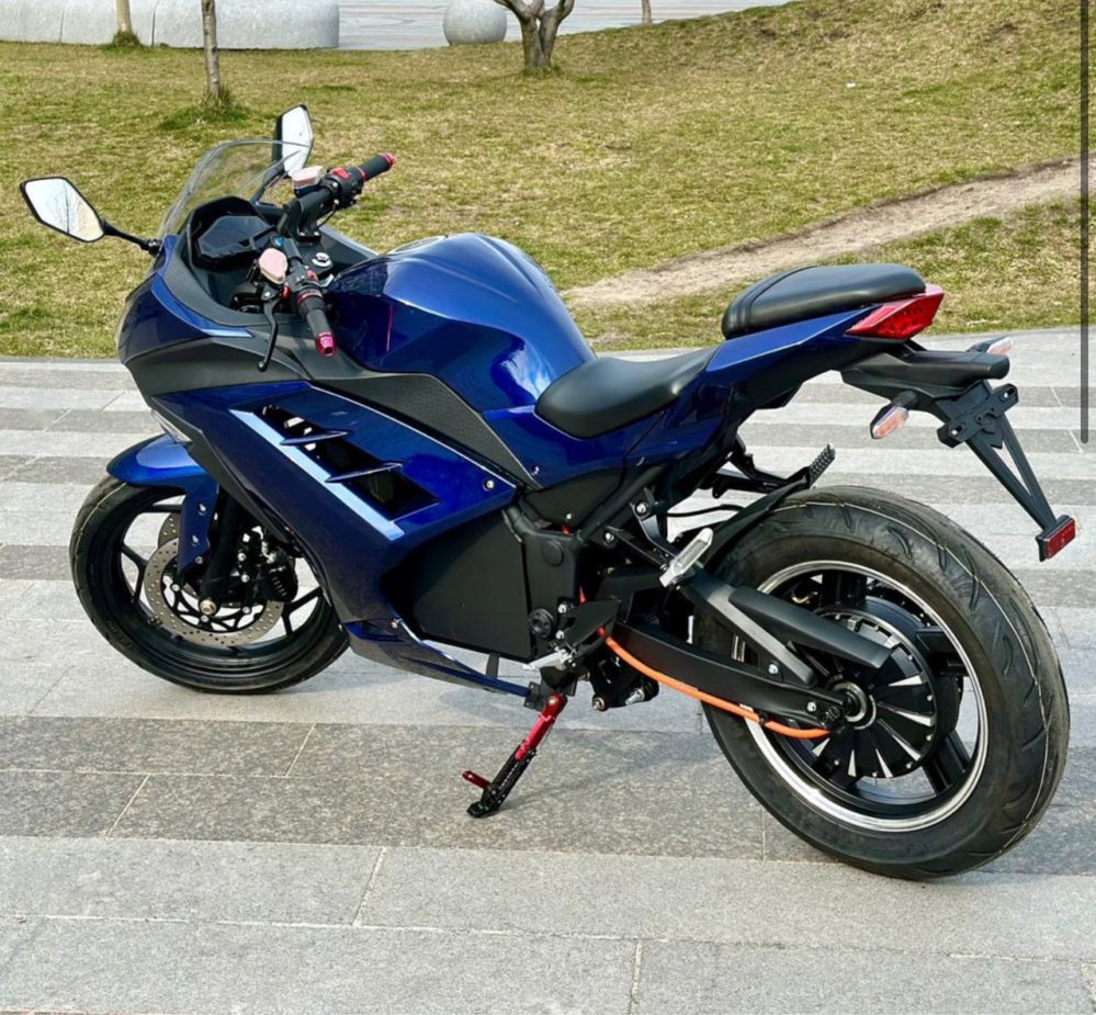 Електромотоцикл XRZ Y-09 3000W 72V, 32A