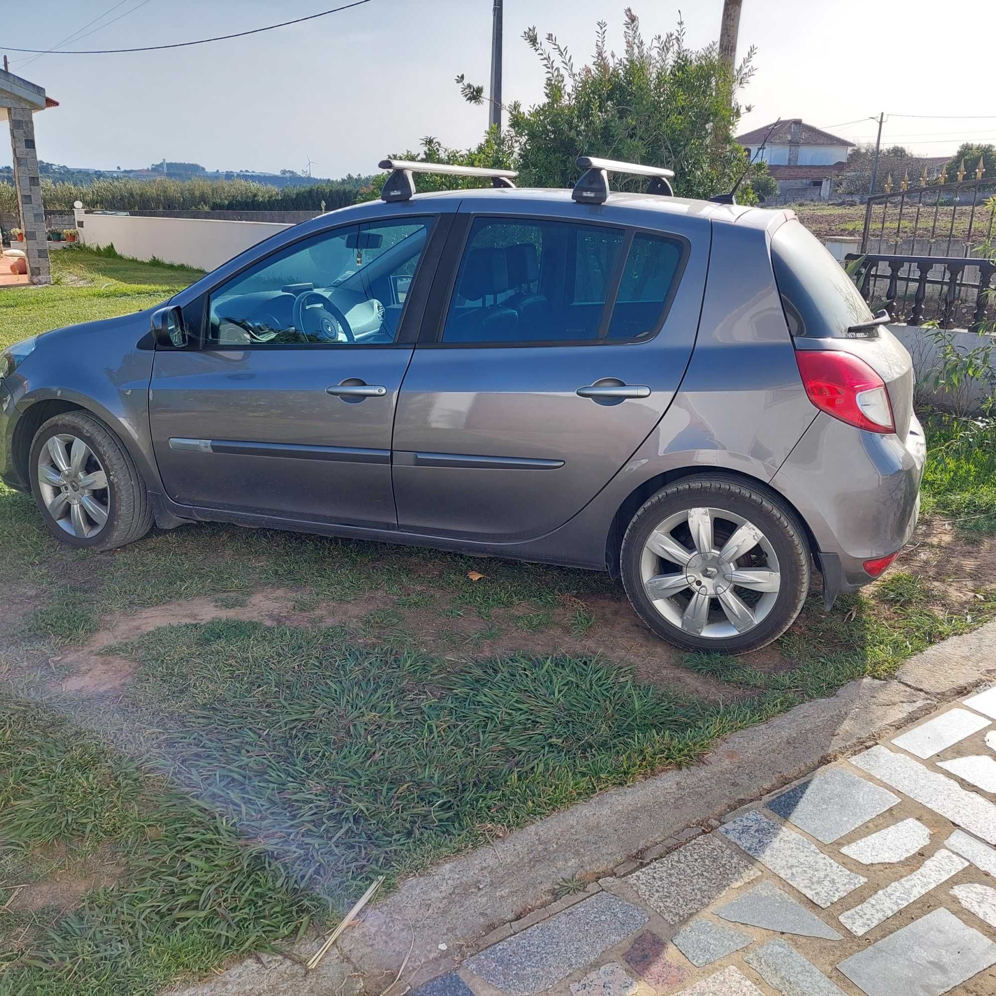 Renault clio 1.5 dci caixa automática