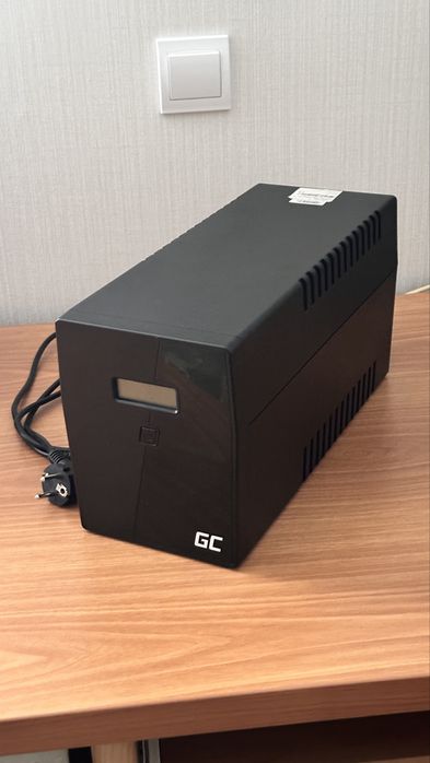 ИБП Green Cell MICROPOWER 1500 BA 900 Вт UPS04