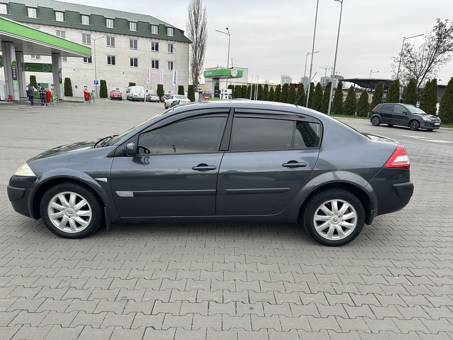 Рено Меган 1.6 автомат газ