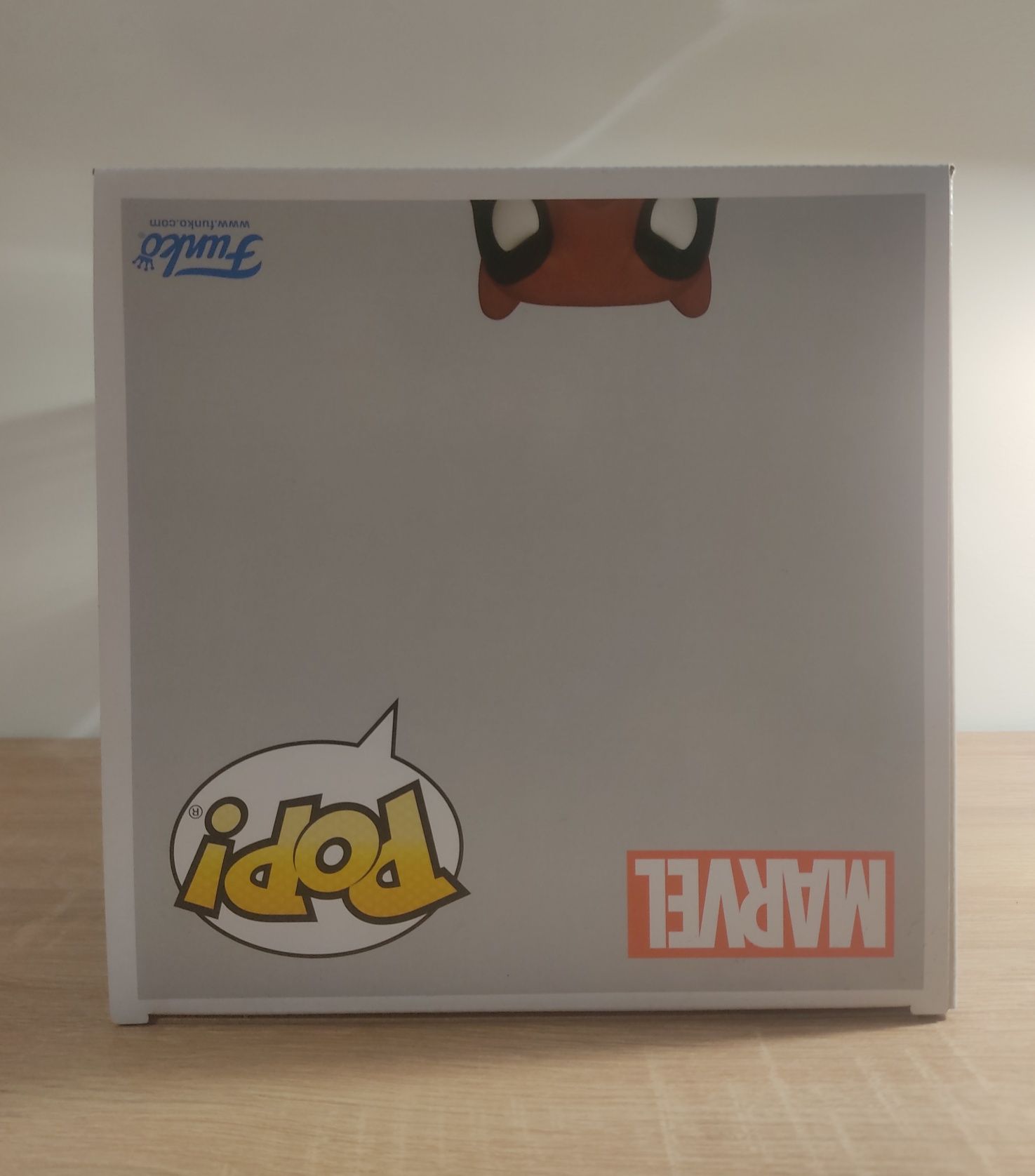 Funko Pop * Squirrelpool #967 Flocked Super Sized Pop 10' & DEADPOOL