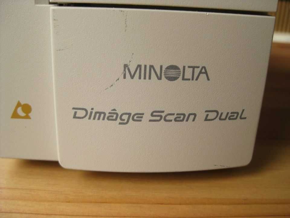 Sanner Minolta Dimage Scan Dual F-2400