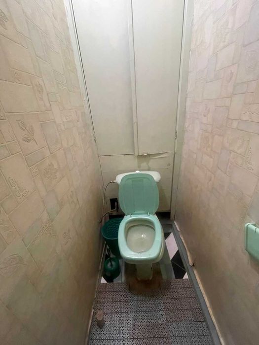 здається кімната,метро Лісова