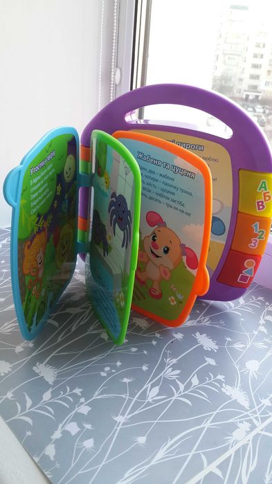 Музична  книжка Fisher Price  з віршиками