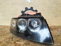 Audi A4 B6 2002-2006 Cabrio фара передняя правая Xenon 8H0941004BA
