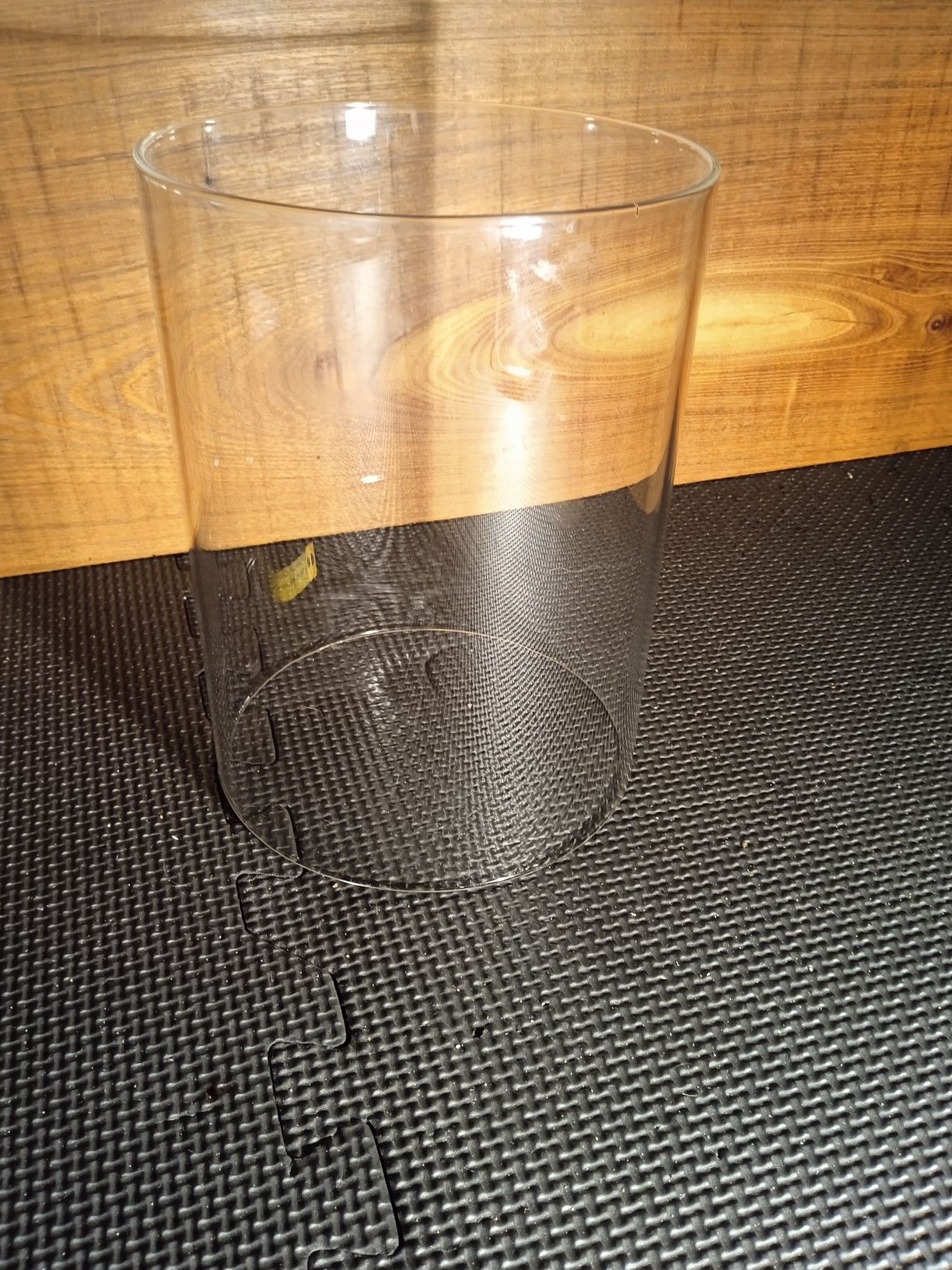 Szklany cylinder ozdoba / naczynie na stół