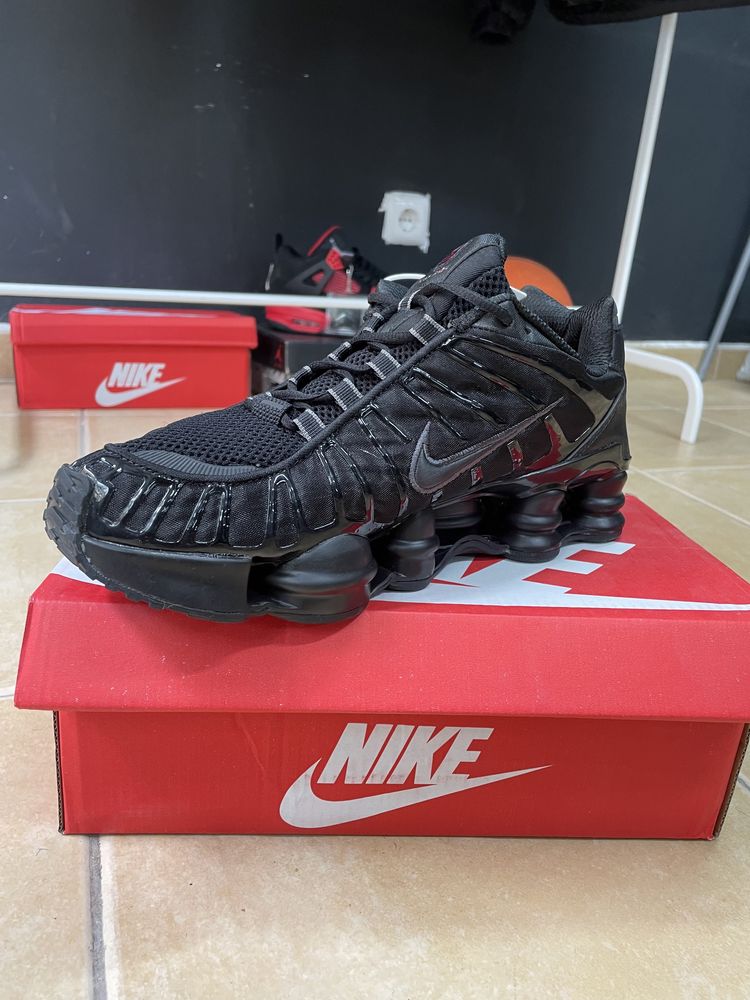 Nike Shox 12 Mola