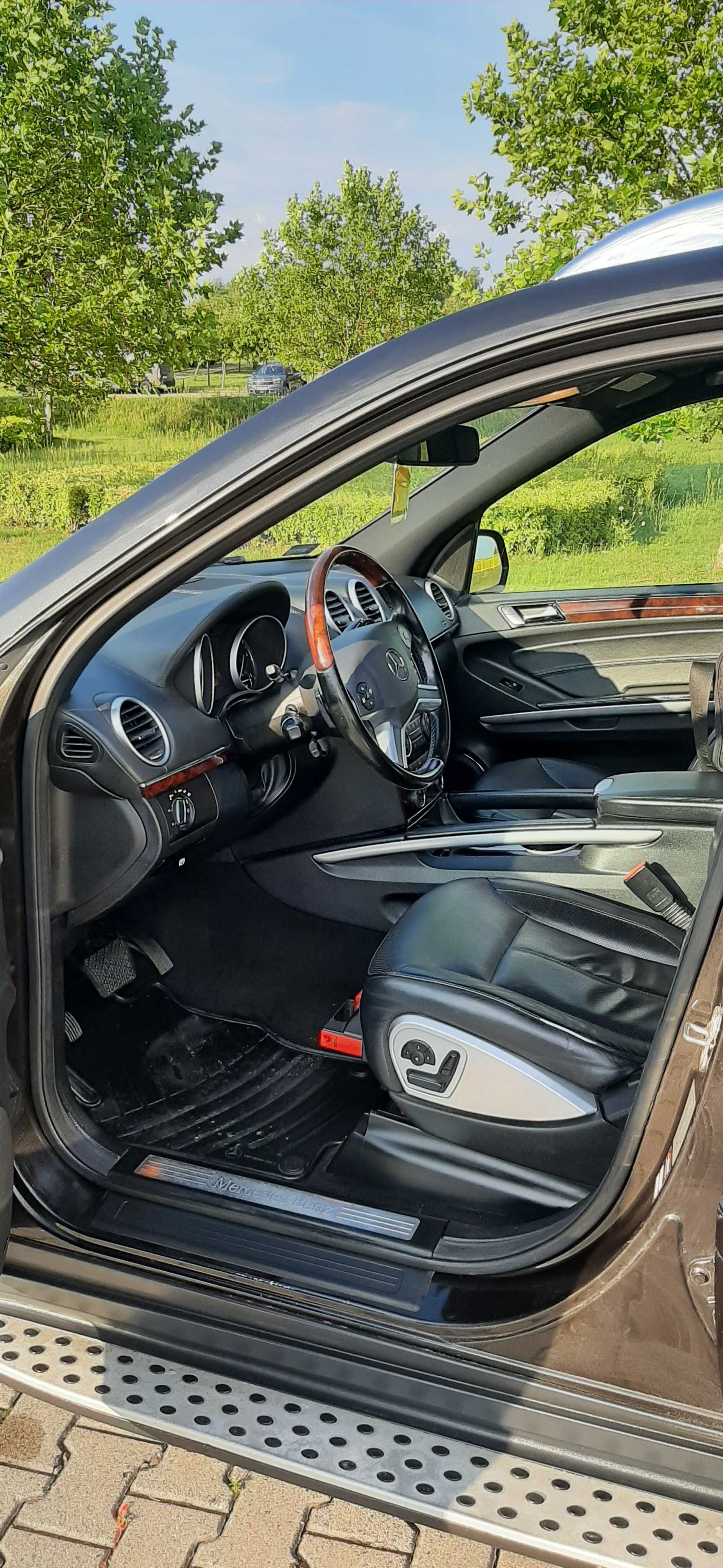 Witam na sprzedaż Mercedes GL z 2010r. Wersja siedmioosobowa