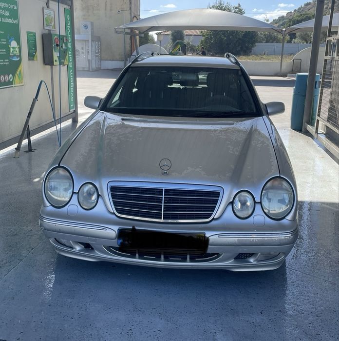 Carrinha Mercedes E220 W210