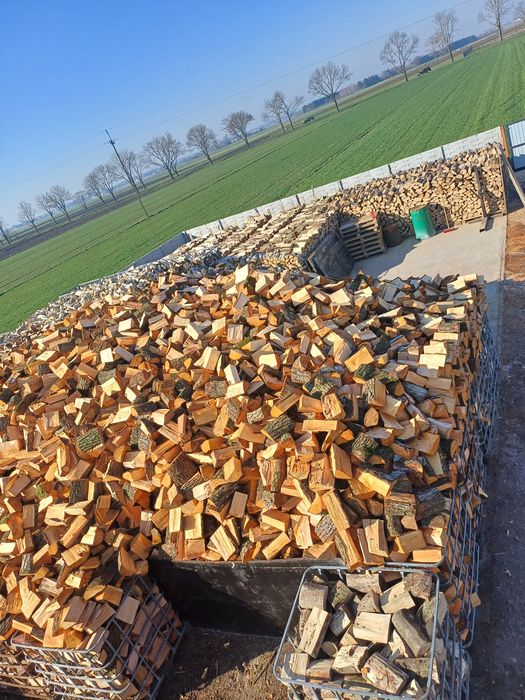 Drewno opałowe do pieca i kominka
