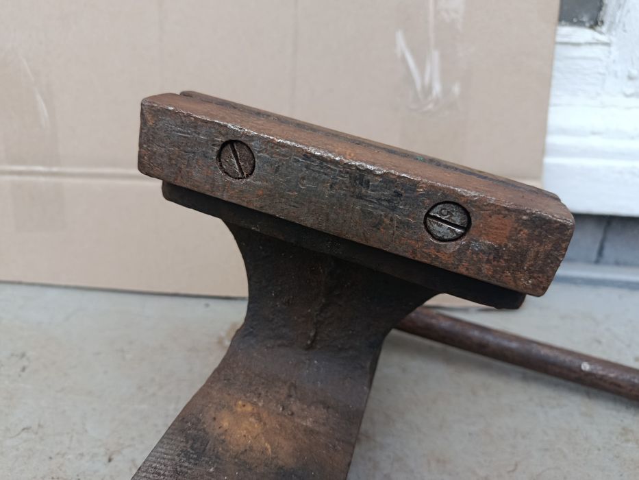 Тиски слесарные СССР