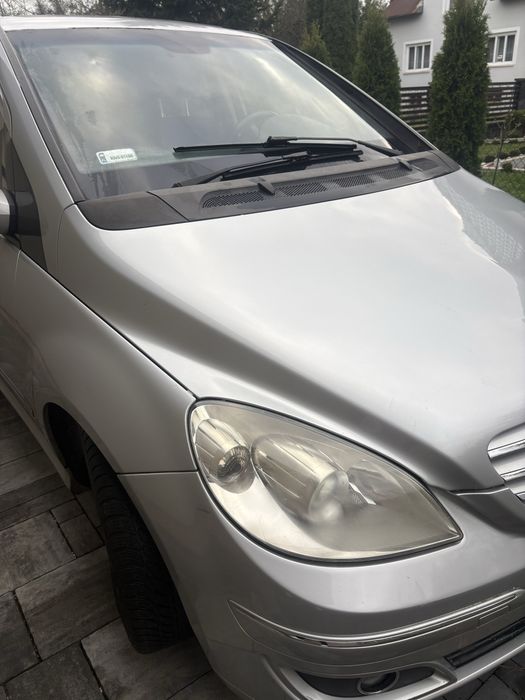 Mercedes- Benz 180 CDI, automat, 2005r. Disel, 2 komplety opon