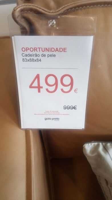 Poltrona em cabedal gato preto