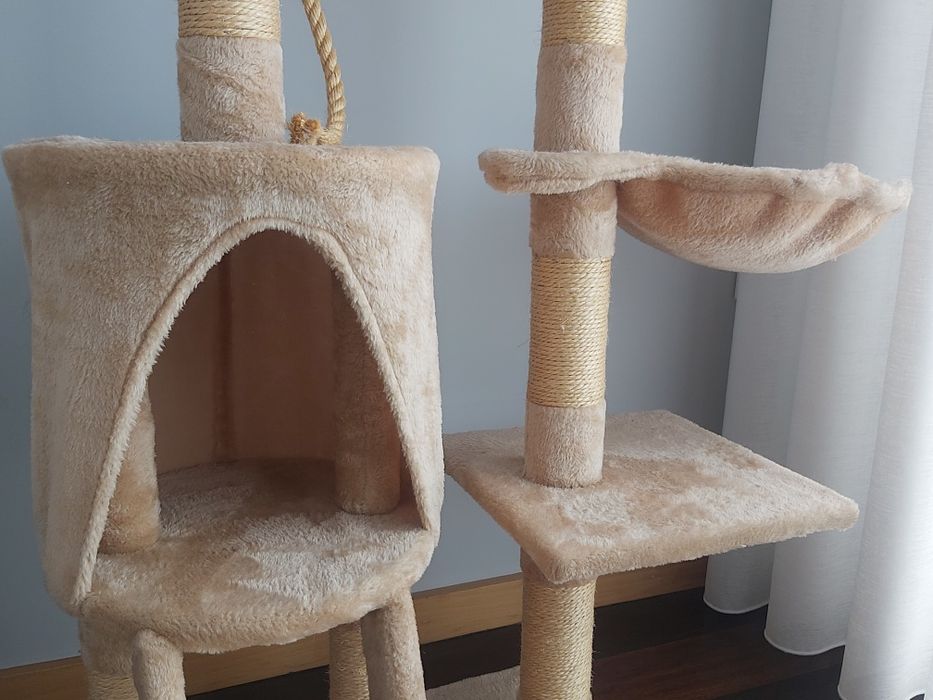 Árvore arranhador para gatos