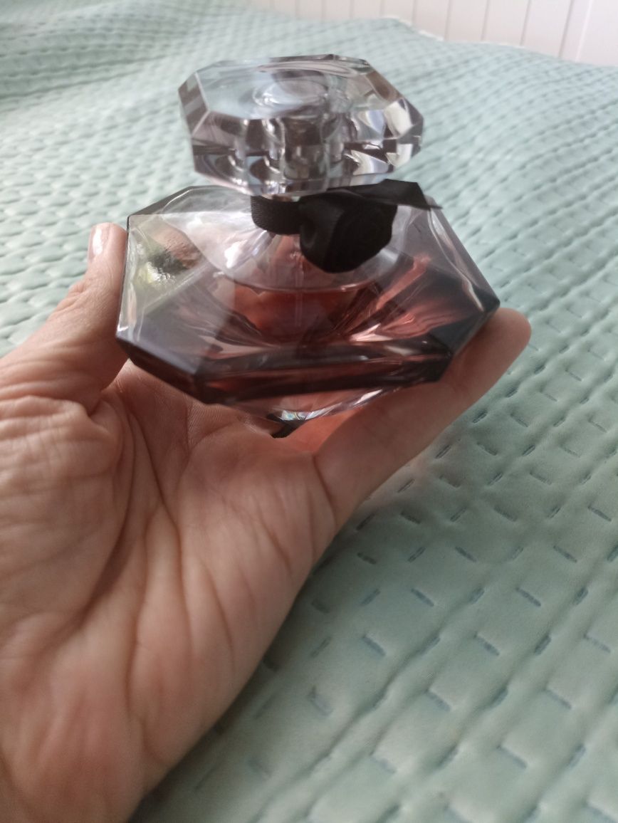 Perfumy 75 Lancome La nuit tresor