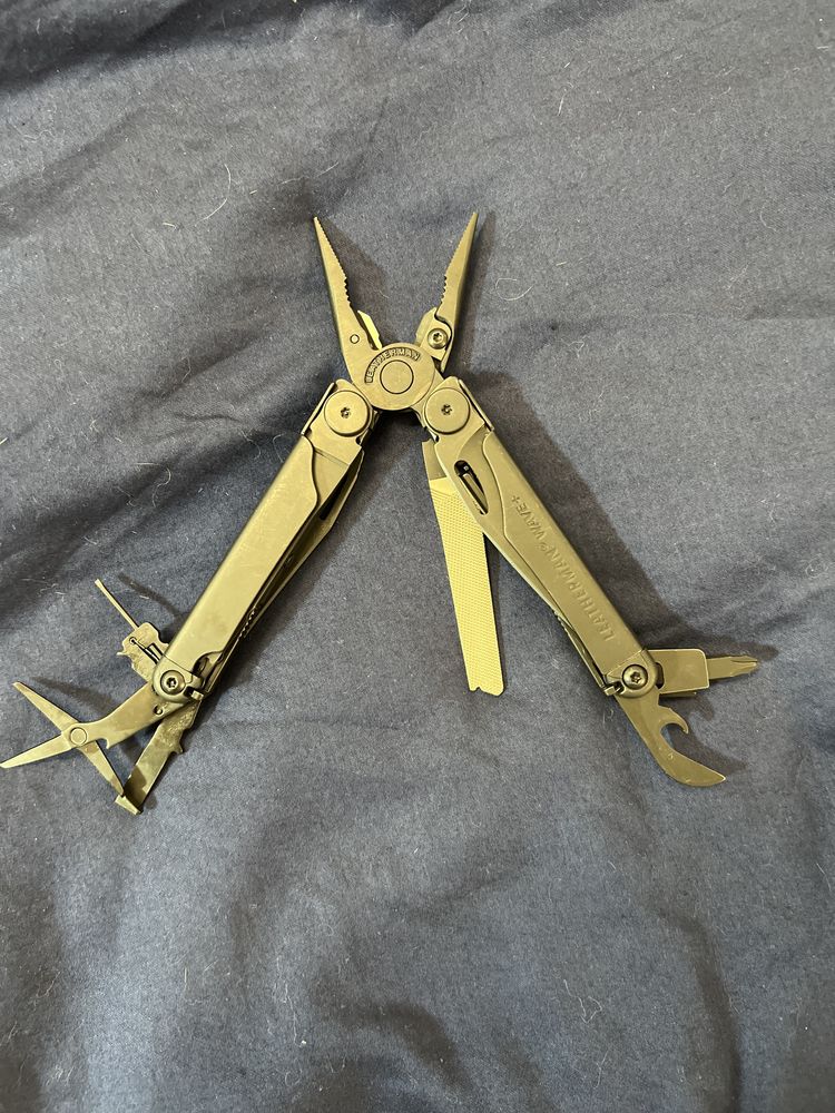 Продам Мультитул LEATHERMAN WAVE+