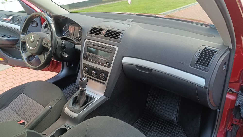 Skoda Octavia 1.6 MPI 102 KM Niezawodna Bardzo Zadbana Bez Rdzy