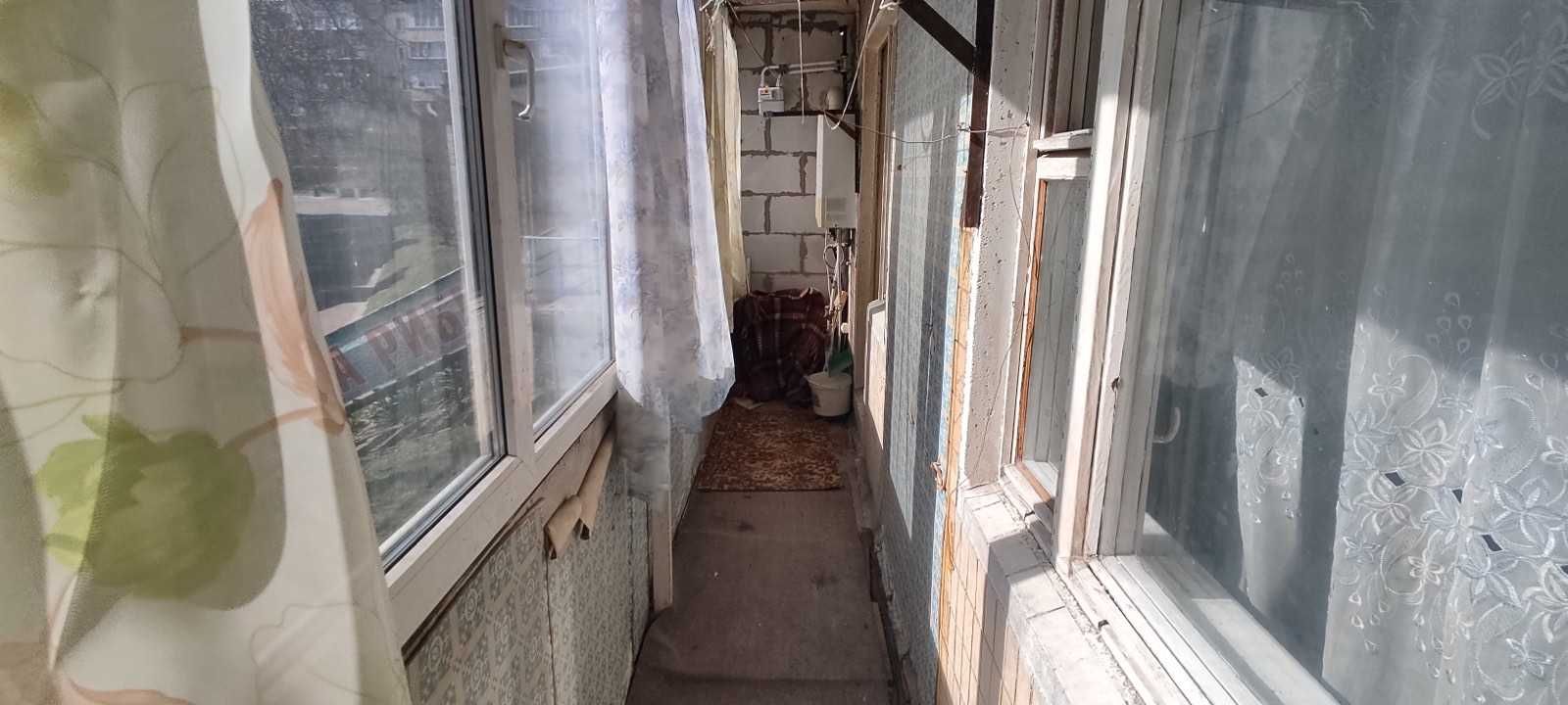 Продаж 3-кімнатної квартири (можливо під бізнес) — м. Обухів