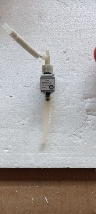 Pompa wody do stacji parowej Electrolux AEG Sankyo KIN39601