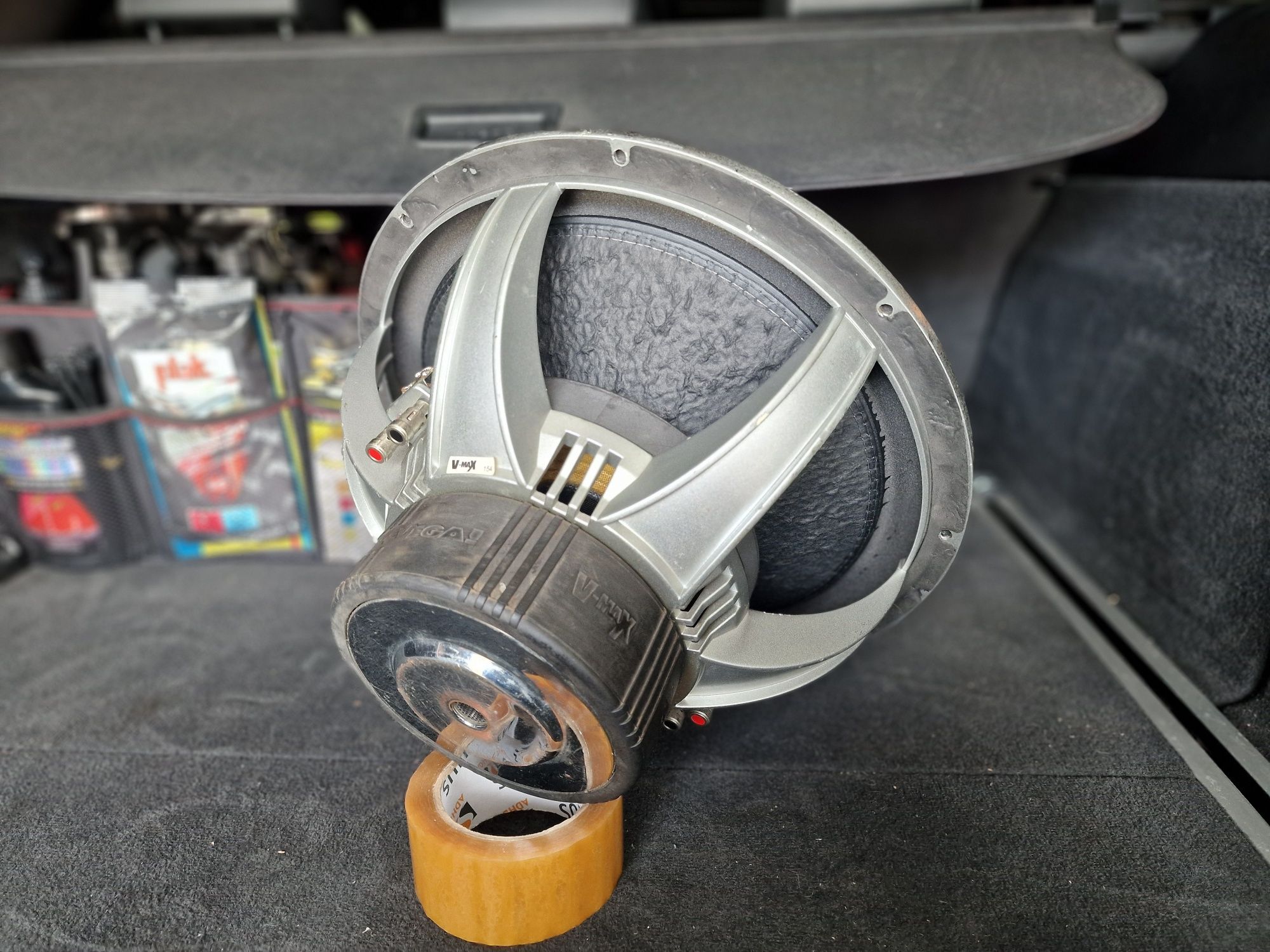 Skrzynia basowa subwoofer tuba Głośnik 38 cm Cervin Vega V-max 154