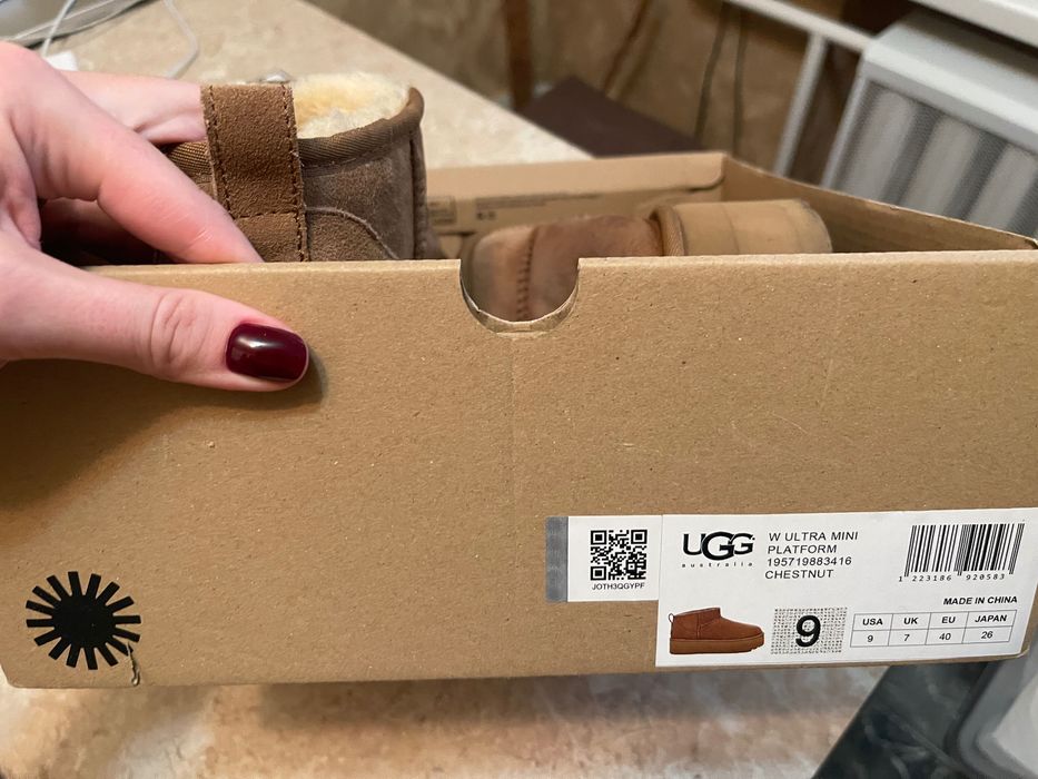 Продам оригінальні UGG Ultra Mini Platform