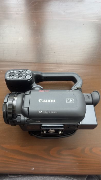 Kamera Canon XA40