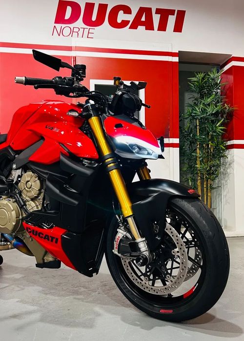 Ducati Streetfighter V4 S RED