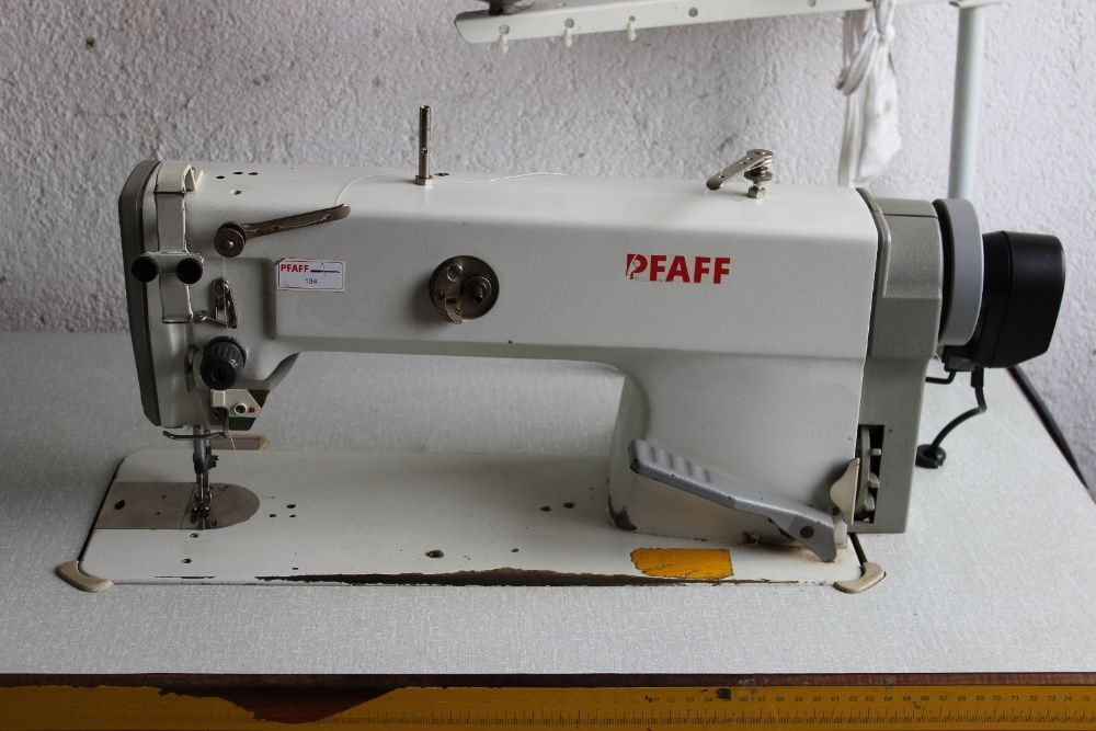 Máquinas de Costura de malhas trifasicas (1)
