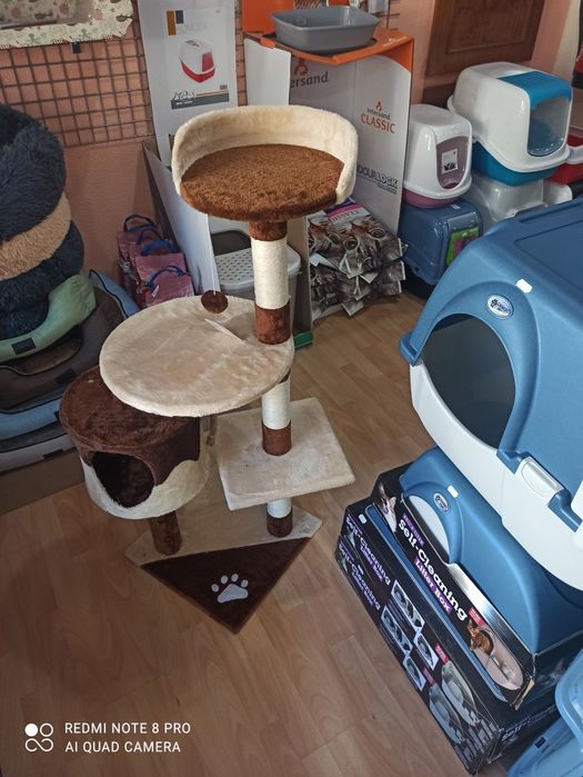 Arranhador para gato Coimbra 60 x 56,5 x 111,5 cm