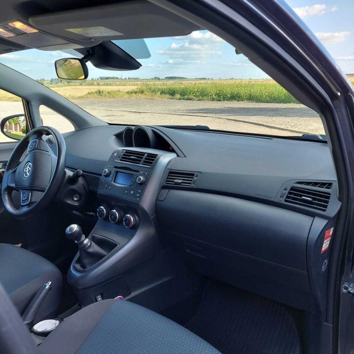 Sprzedam Toyotę Verso 1.6 Benzyna (2017) 1. właściciel