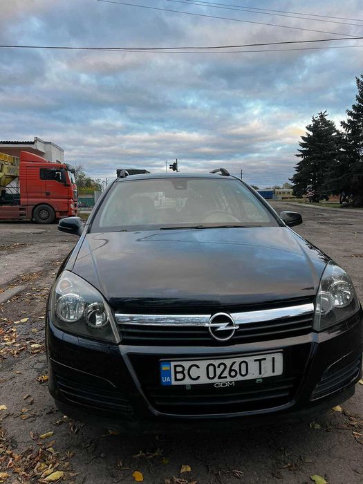 Продам машину Опель астра H