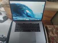 MacBook pro 15 " 2018