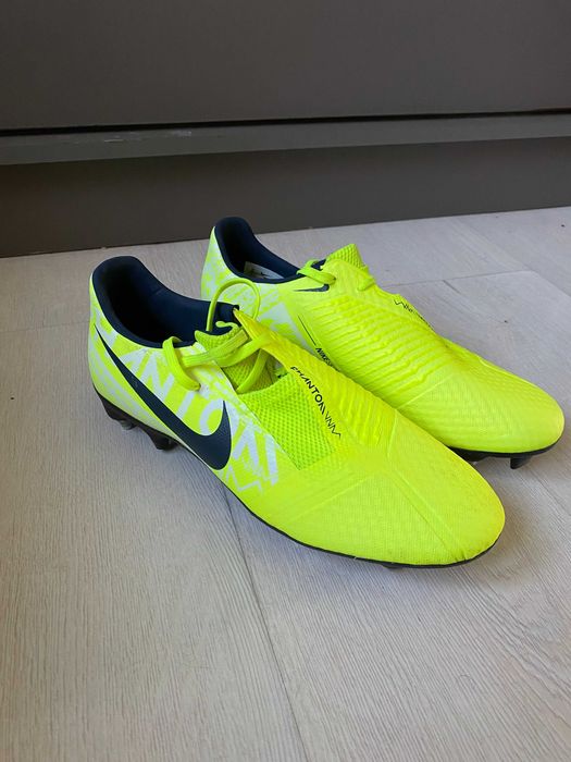 Buty Nike Phantom Venom piłka nożna korki