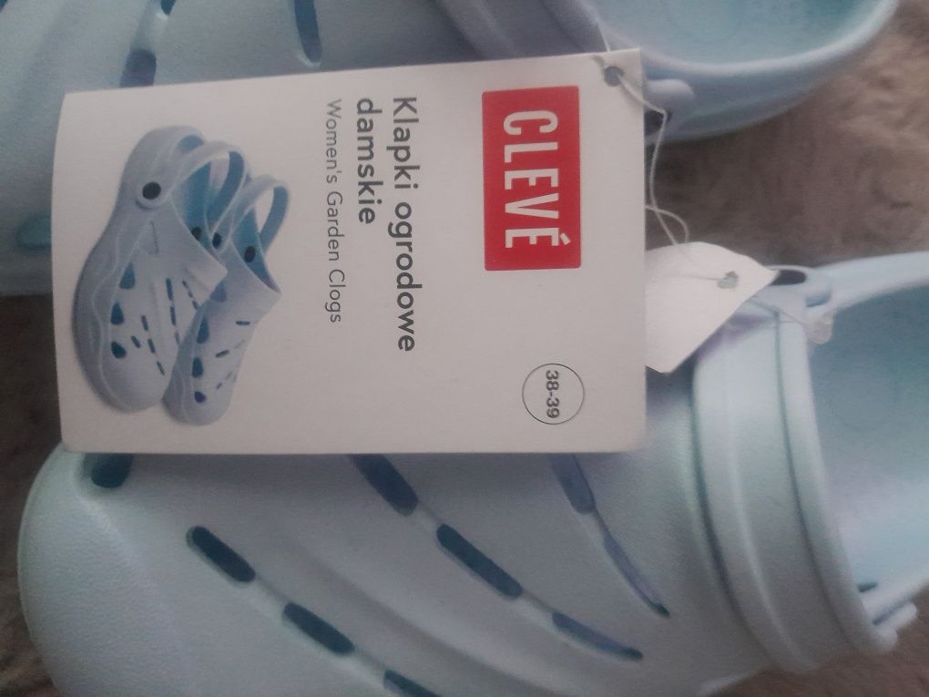 Nowe klapki ogrodowe