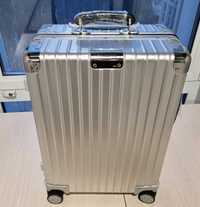 Rimowa Classic Cabin S suitcase