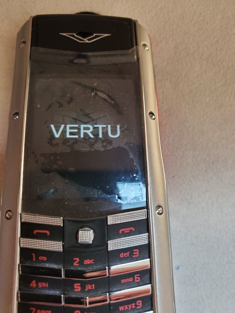 Vertu Ascent Ti Ferrari Rosso